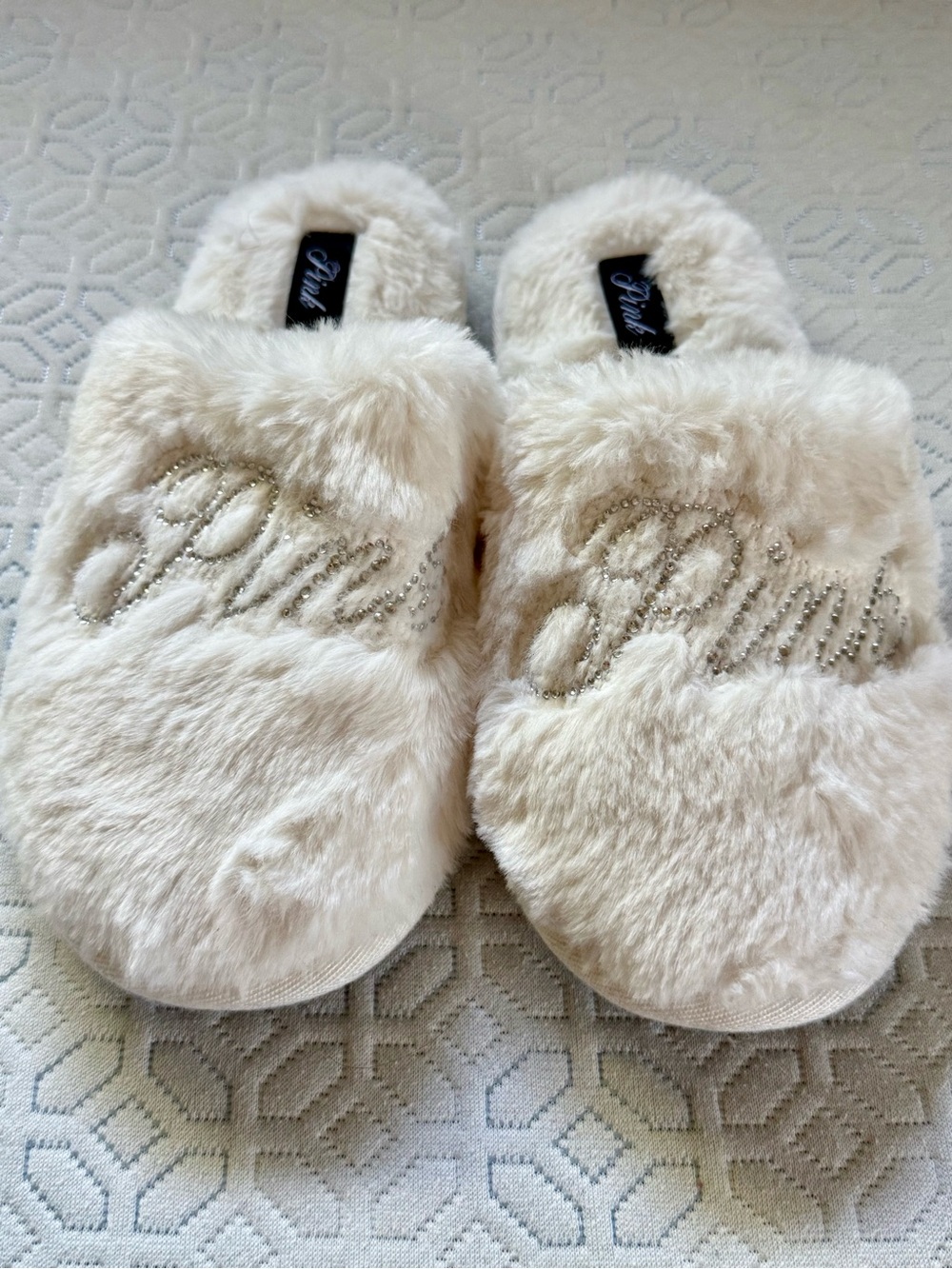 “Pink” VS Faux Fur Embellished Slippers in Ivory white